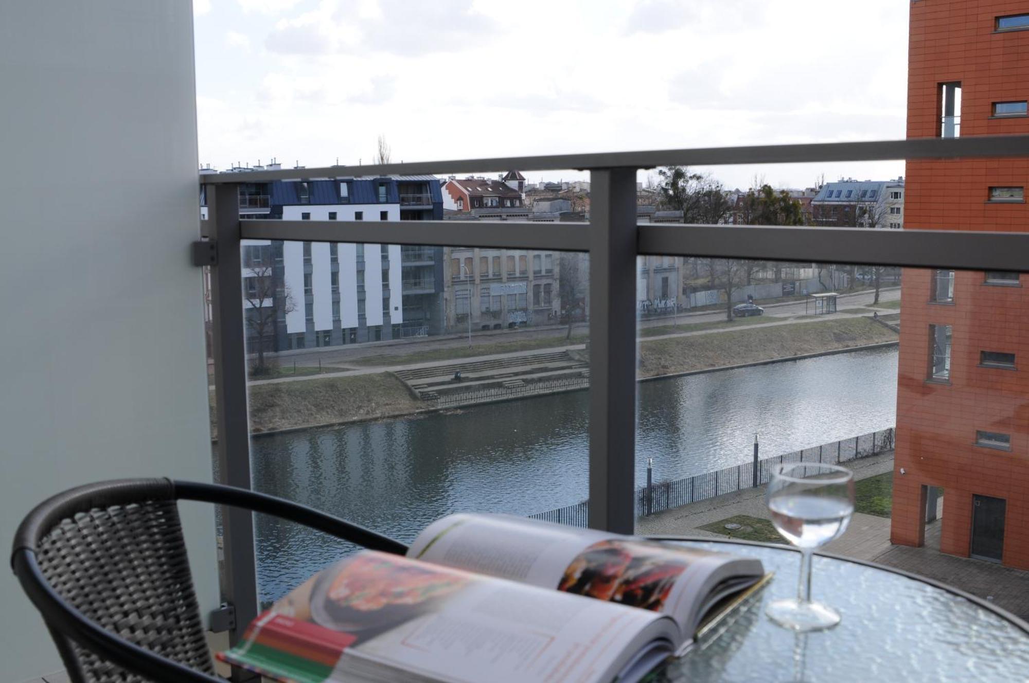 Flatbook - City Center Spa Apartments Motlawa Gdańsk Eksteriør billede